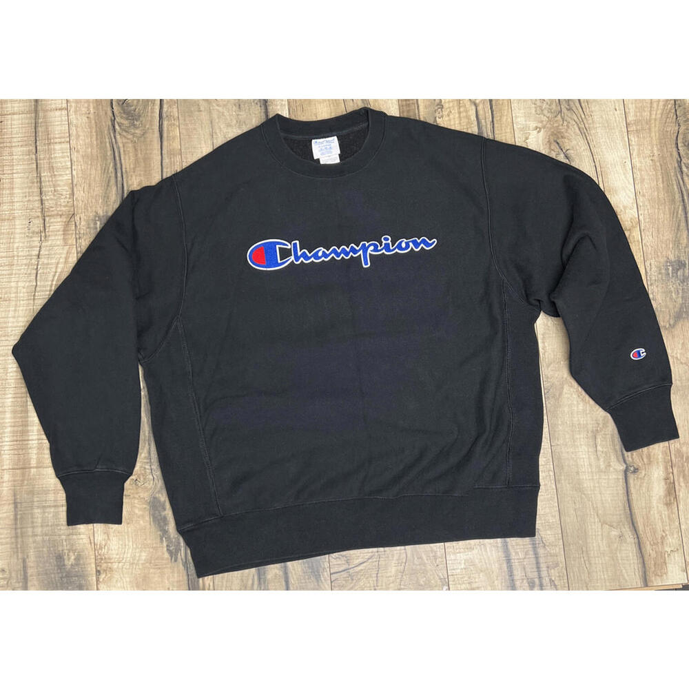 Vintage 90s Champion Reverse Weave Patch Spellout Crewneck  Sweatshirt XL .